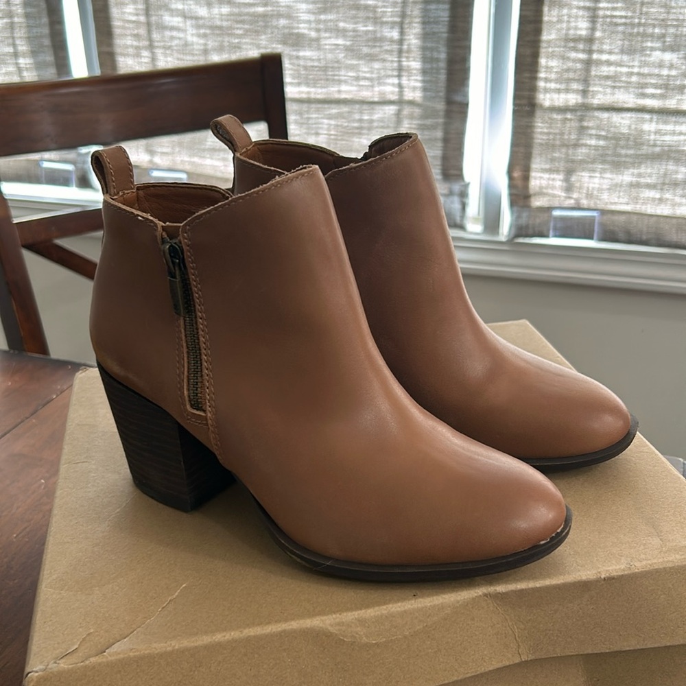 Basel Bootie - Latte